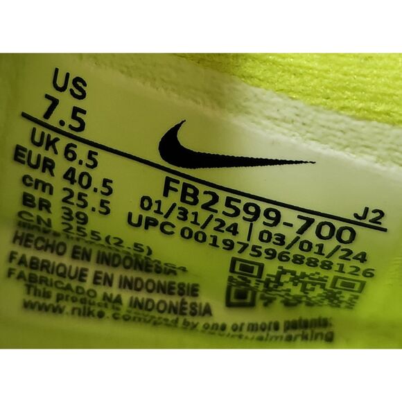 Nike G.T. Cut Academy 3 Basketball Shoes – Men's 7.5 / Women's 9 – Barely Volt - Picture 7 of 8